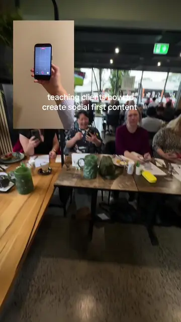 Flip and grip frens 👆 #contenttips #socialmediatips #hooks #contentcreator 