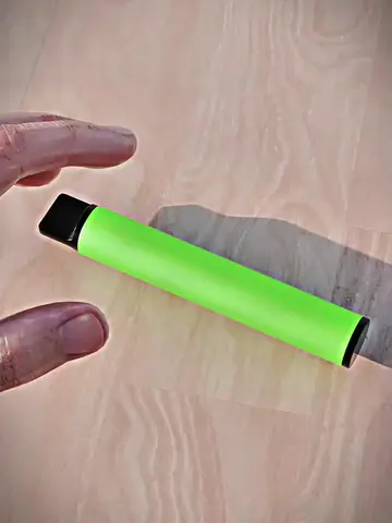 Er hat ein Auto mit alten Vapes angetrieben 🤯#3danimation #NatureFact #LearnOnT