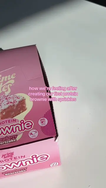 the sprinkles really take it to the next level 🤌🤌🤌 #highprotein #macrofriendl