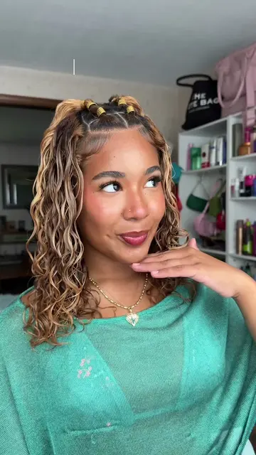 beach hairstyle for the dayyy🤭🫶🏽  - - - - @Pattern @Love Ur Curls @Rizos Curl