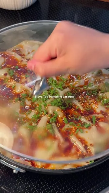 EASY MEALS FOR 2 EP. 14  ONE PAN DUMPLING LASAGNA BEFORE YOU COOK !! PLS READ * 