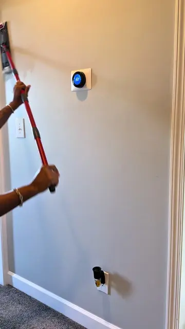 Proof that not every home upgrade has to cost hundreds of dollars. 🖤 One leftov