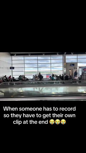 I feel like yall can’t even tell he was edited In huh #cameraman #edits #airport