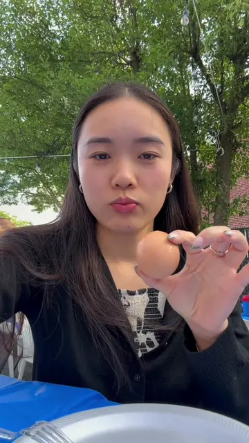 trying #balut 🐤🥚 count how many times I say fur instead of FEATHERS lol #eatwi