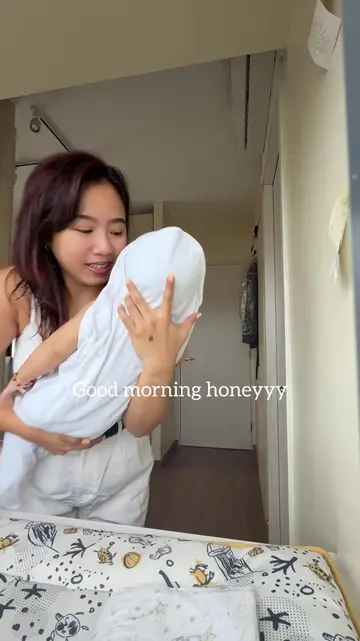 Baby sleepy cues = rubbing eyes 🥹 #baby #babylove #MomsofTikTok #momlife #fyp 