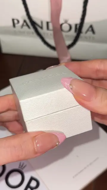 OMG! Look at this ring 😱💍#jewelry #viral #diamond #ring #fyp 