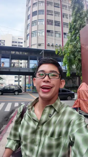 Work from cafe ang atake. Nakatipid pa with Grab Dine Out!  #GrabDineOut #GrabPH