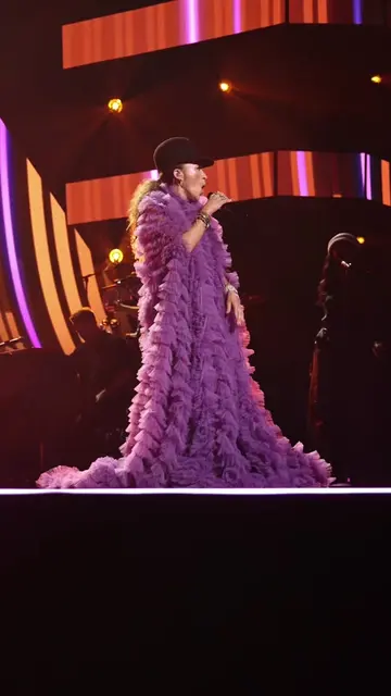 A heartfelt moment of worship 🙌  Lauren Daigle sings “Trust in You” at this yea