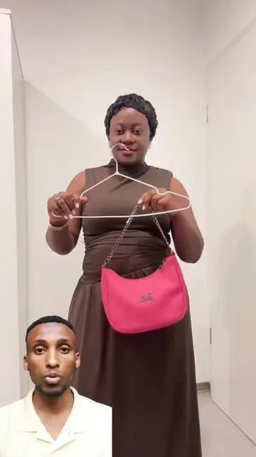 Simple and effective bag organization that saves space und looks neat ✨️ #fashio