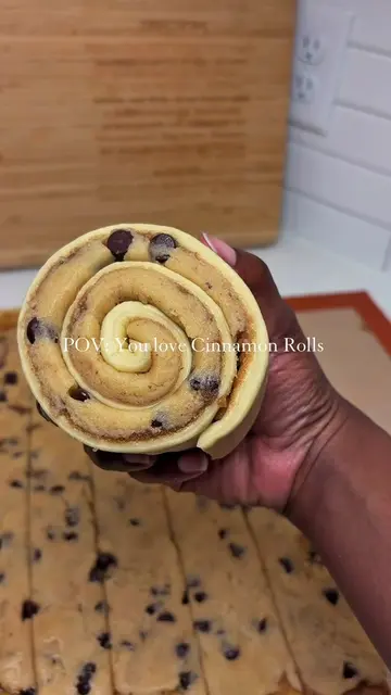 I love cinnamon rolls... if you couldn't tell already. 🤭💕 Every time I think I