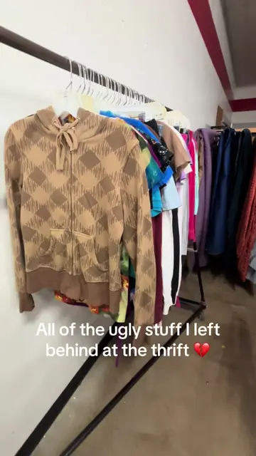 😳😳😳 #thrift #thrifthaul #fyp #y2k #vintage 