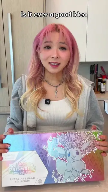 first time opening a prismatic spc #yvonnie #pokemoncards #pokemoncollector #pok
