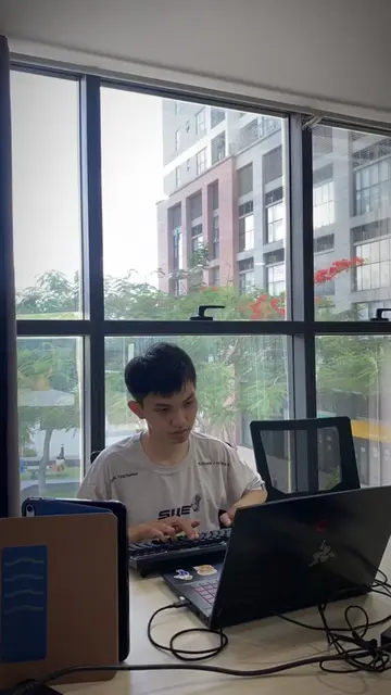 Bạn là Dev bạn đã gặp tình trạng này chưa ? #software #thietkeapp #dev #debug #c