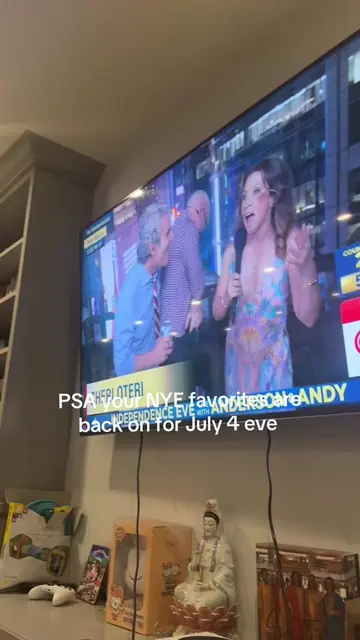 Anderson laughing uncontrollably gets me every time #andersoncooper #cnn
