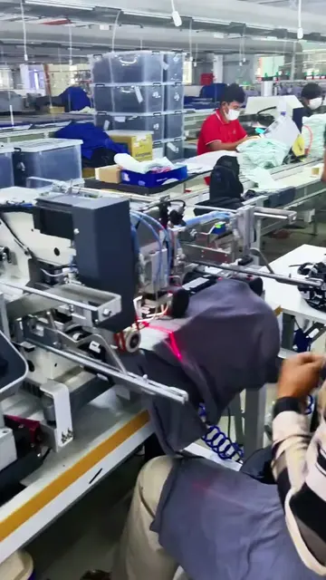 There are visible rubber bands on the men's underpants #Automaticbuttonmachine#о