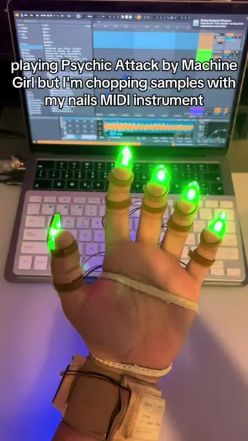 perfect match for my nails midi instrument #hyperpop #electronicmusic #experimen