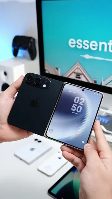 Hope Apple solve the hinge and flexible screen creases this time #iphonefold #ip