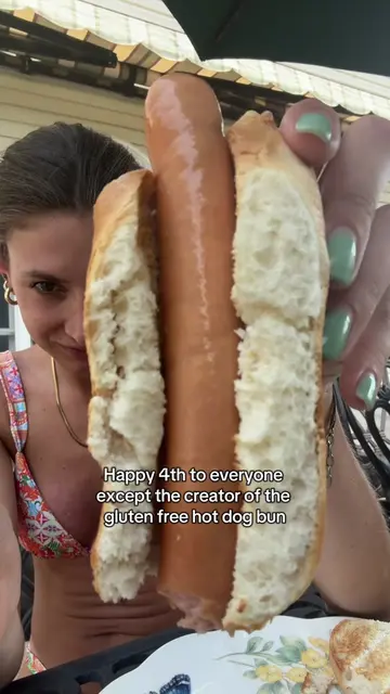 Can someone make a gluten free hot dog bun that doesn’t fall apart THANKS #glute