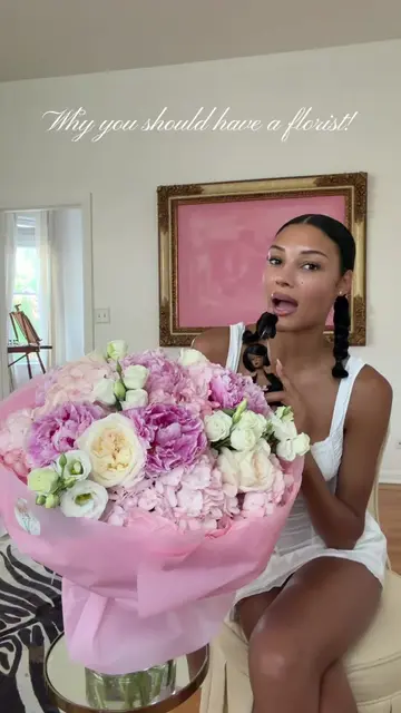 Every girl should have a florist they love!!! 💓 #flowers #floralarrangements #f