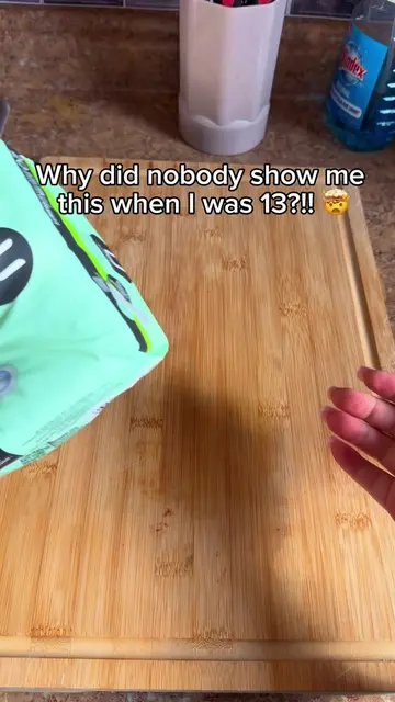 This trick is super useful for girls of all ages 🙌 #tips #adviceforgirls #tipsa