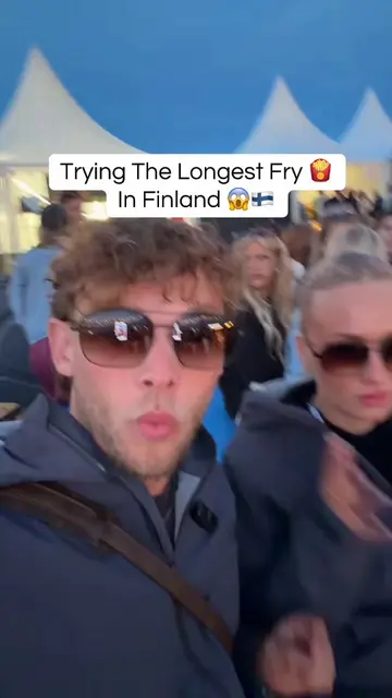 Trying the longest fry in Finland 🍟🇫🇮 @WTFries  #finland #suomi #food #festiv