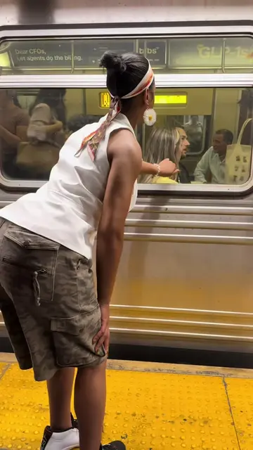 Spreading love in nyc 