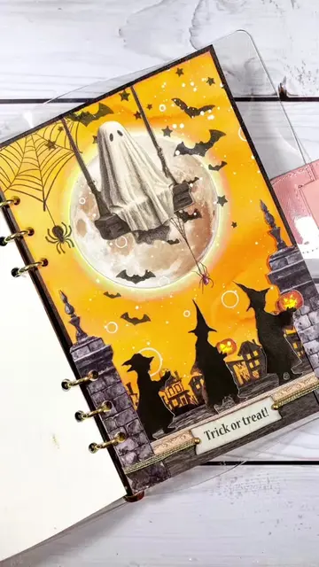 Trick or treat?! 🎃 We finally have a @Stamperia  Halloween collection and I cou