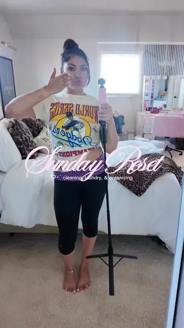 Happy Sunday besties! Get up & get your life together before the new week! 🫧🧺 