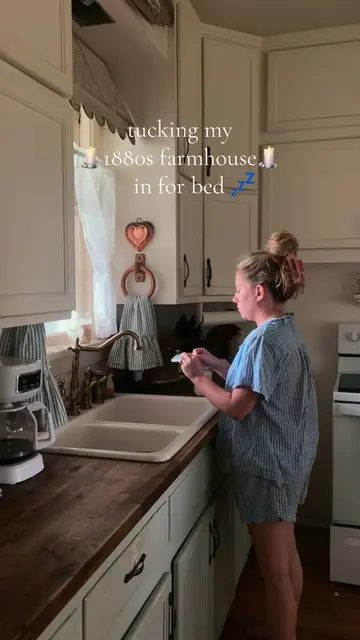 Sleep tight 😴 🕯️did anyone else catch the lights flicker? 🥴 #farmhouse #cotta