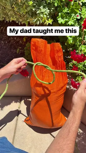 Simple knot tying technique for sand and gardening bags 🌱 #knots #rope #gardeni
