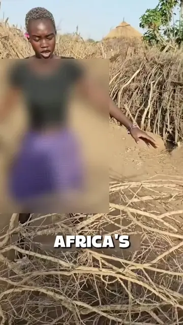 Africa's Most Unbreakable Door? 🌳😱 #africa #innovation #fyp #foryoupage❤️❤️ 
