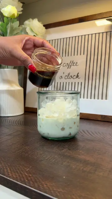 Obsessed with honey in my lattes lately😫 @Ninja Kitchen #homecafe #fyp #icedlat