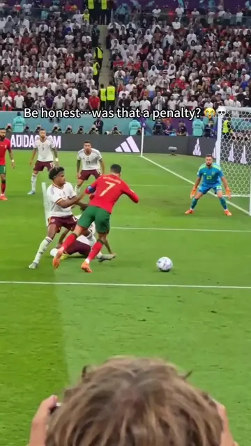Be honest… was that a penalty? 😭💀  Be honest… what do you think this is? 👀 Ro