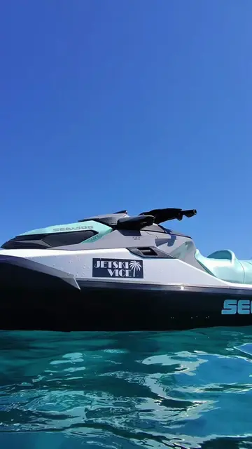 Morning Break 🐠 #jetskilife #jetskiworld #seadoo #Lifestyle #sealife 