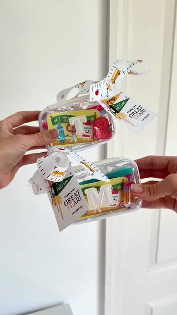DIY back to school teacher gifts using the viral $1.50 hard sizes zipper keychai