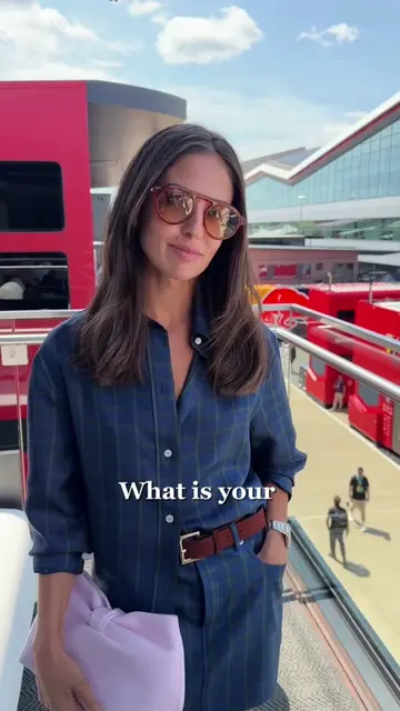 Carmen’s chic Silverstone style 🏎️ @Carmenmmundt @barriers #OOTD #silverstone #