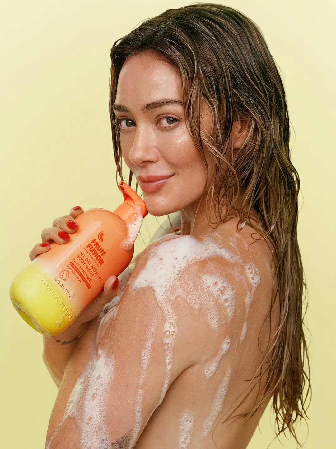 We’re coming clean: Hilary Duff and Fruit Fusion by Bath & Body Works are lookin
