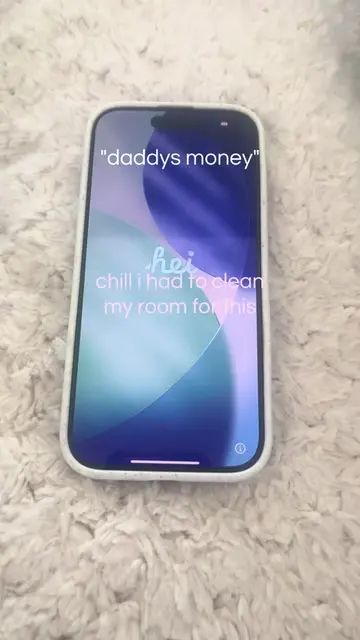 oml my hands are so shakey #iphone16 #newphone #daddysmoney #itgirl #phone 