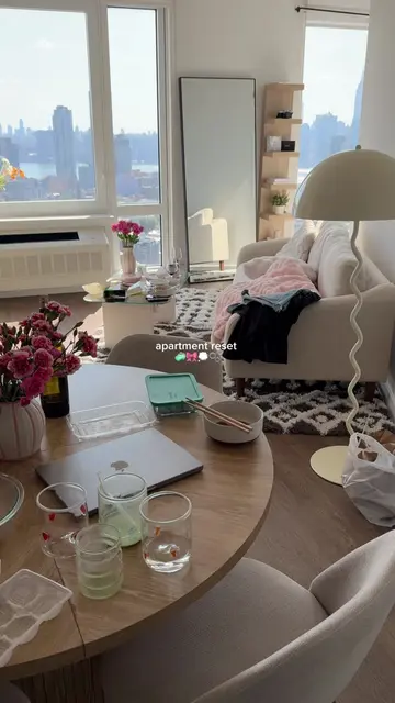 apartment reset time 🫧💭 resetting my apartment and my mind for the new week 🧺