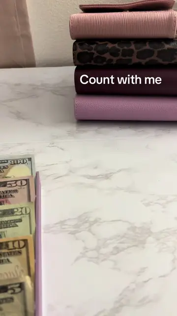 Let’s count for this week’s cash stuffing! #cashcounting #money #cashstuffing #b