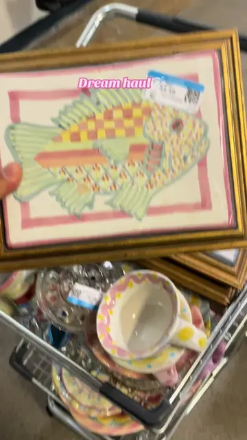 Mackenzie’s child’s at goodwill 🥹🧺 this will always be my biggest find 🥹🥹🥹�