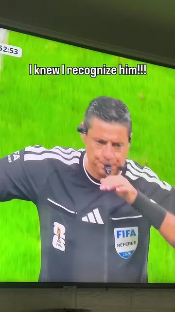 Must be his second job. 🙌🏻👌🏻🤣 #soccerhumor #willywonka #oopaloompa #referee