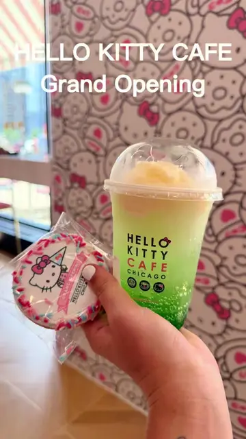 @hellokitty café is such a cutie addition to chicago!! 🤭🫶🏼💞✨ my honest revie
