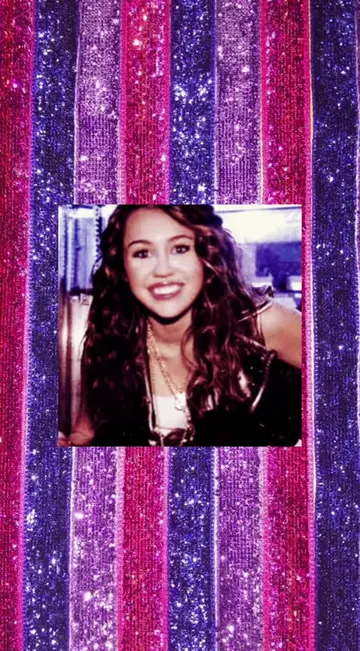 the it girl #hannahmontana #disneychannel #aesthetic #nostalgia #y2knostalgia 