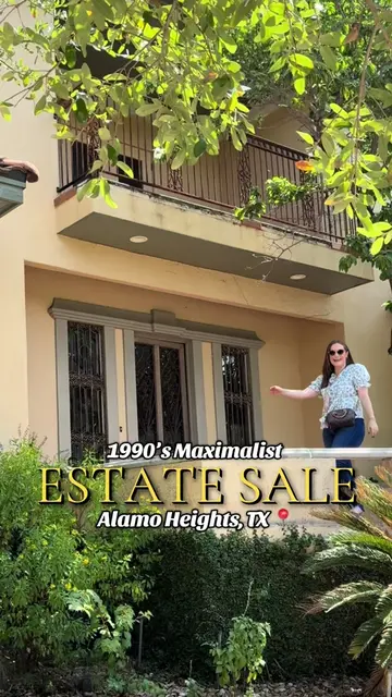 An Alamo Heights Estate Sale you DO NOT want to miss out on! ✨💅🏻 This amazing 
