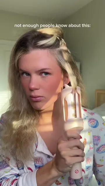 Im in shock how well this worked #curlingiron #curlyhair #curlpro 