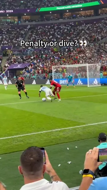 Messi wins another penalty.😭⚽ Is this even a foul? 😭 Messi vs Egypt 🇦🇷🇪🇬 E