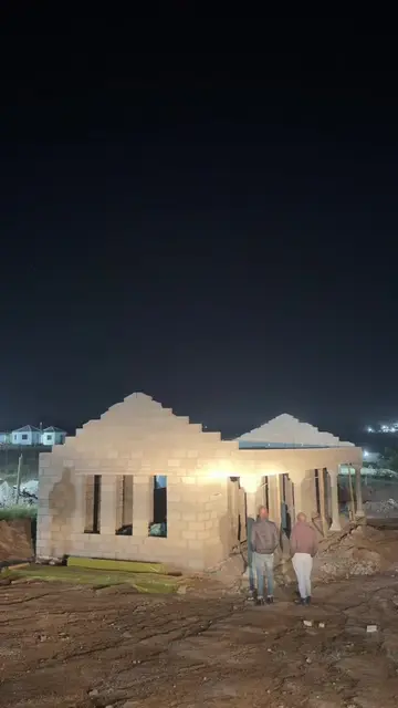 Hello Sanibonani 😁👏🏾 Our roof is finally done! The roofing sheets are from @R