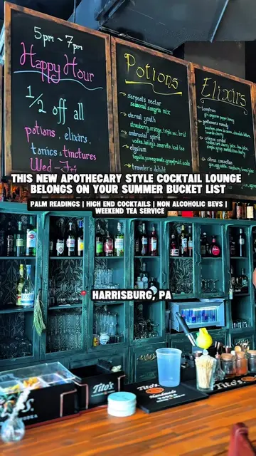 Okay downtown Harrisburg, we see you 👀  We stepped into Madame Rochéle’s Apothe