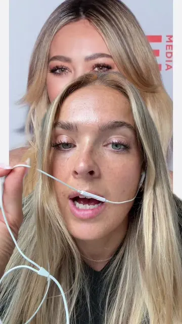 What a queen @hilaryduff 